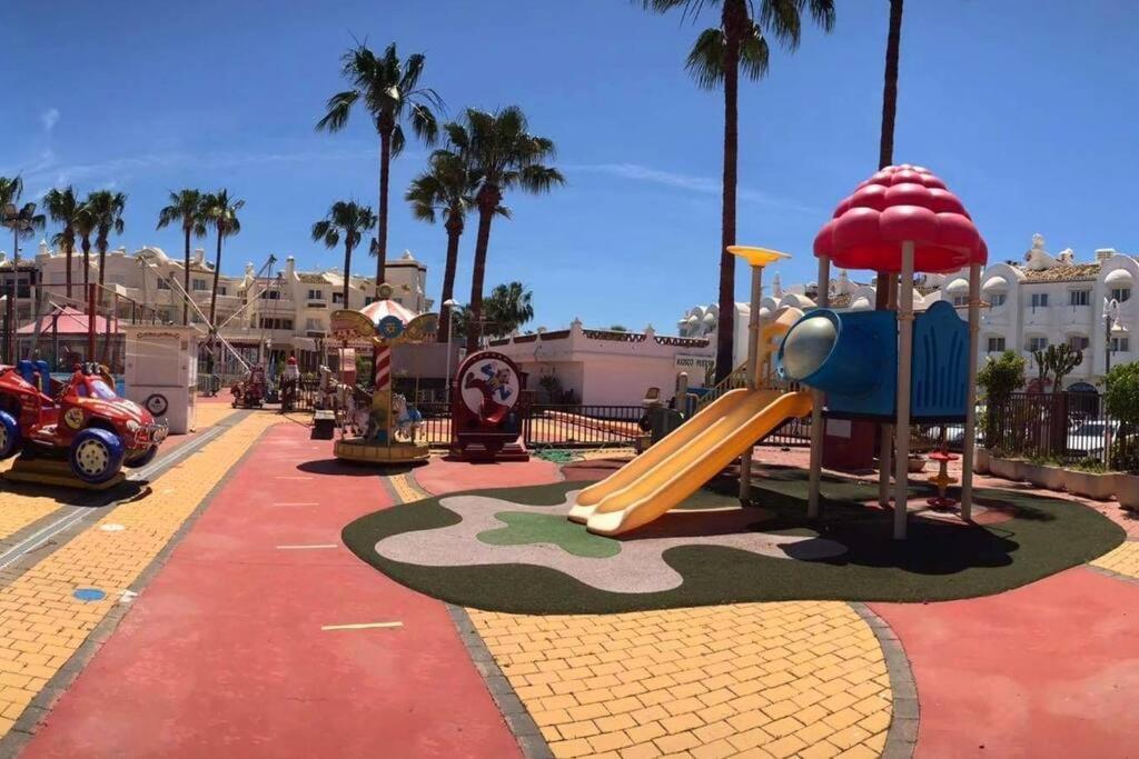 בנאלמדנה Puerto Marina Luxury 2Bdr Apartment With Sea View מראה חיצוני תמונה