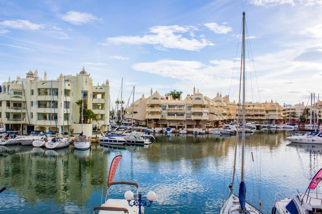 בנאלמדנה Puerto Marina Luxury 2Bdr Apartment With Sea View מראה חיצוני תמונה