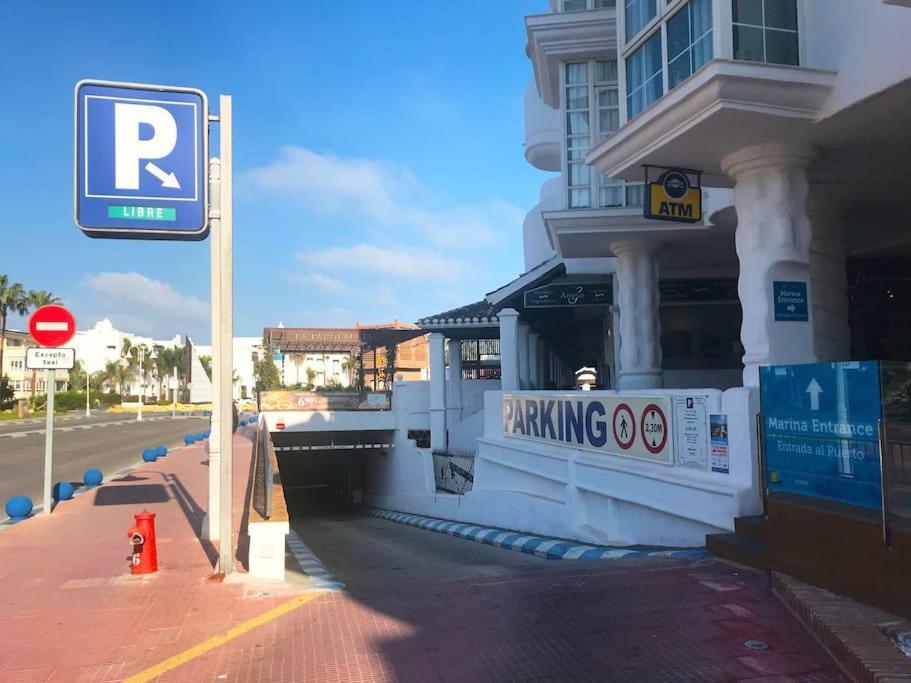 בנאלמדנה Puerto Marina Luxury 2Bdr Apartment With Sea View מראה חיצוני תמונה