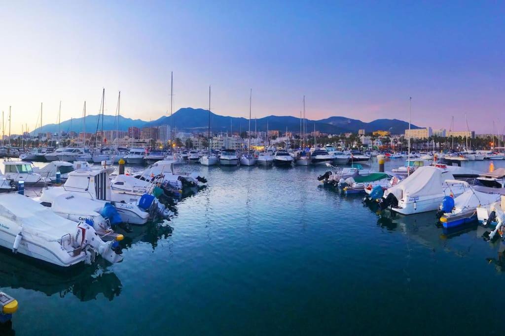 בנאלמדנה Puerto Marina Luxury 2Bdr Apartment With Sea View מראה חיצוני תמונה