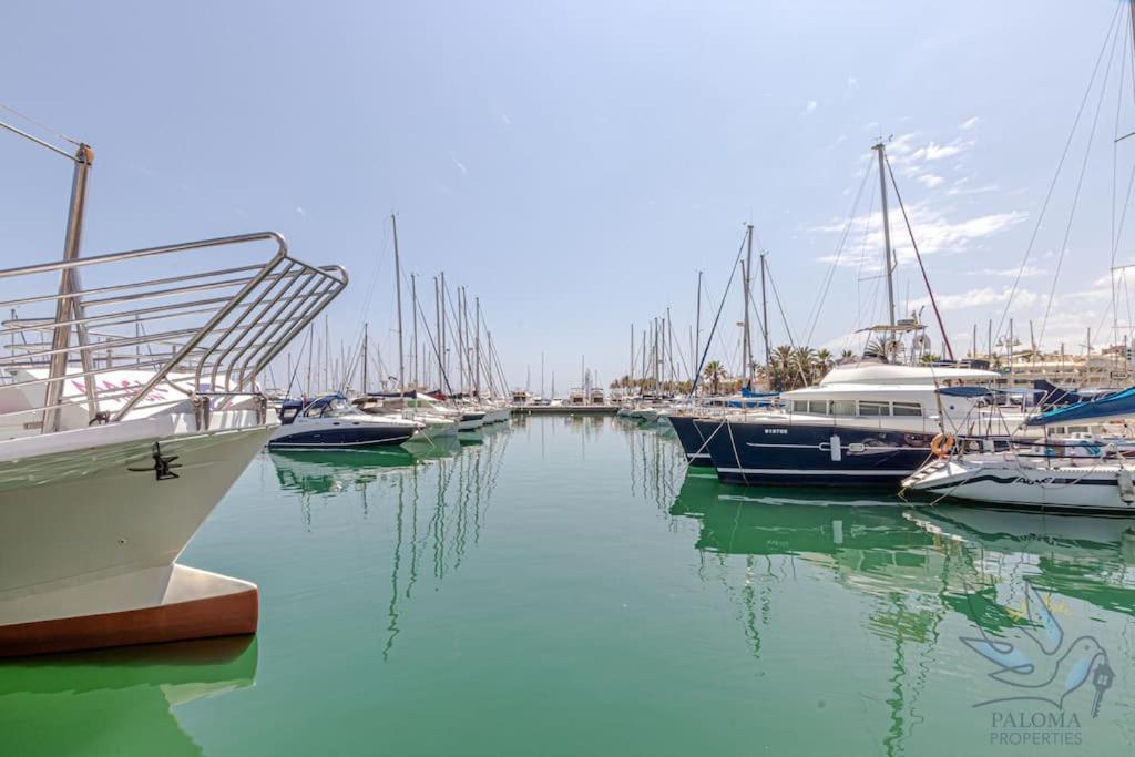 בנאלמדנה Puerto Marina Luxury 2Bdr Apartment With Sea View מראה חיצוני תמונה